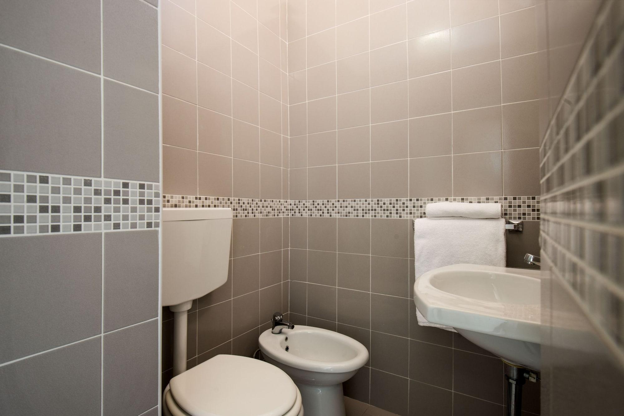 Hotel Scarlet Римини Экстерьер фото